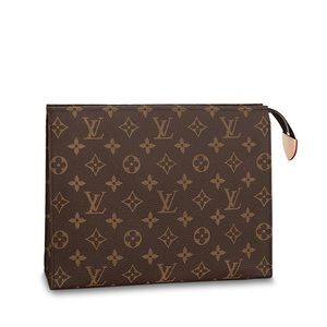 - Louis Vuitton Toiletry Pouch 19